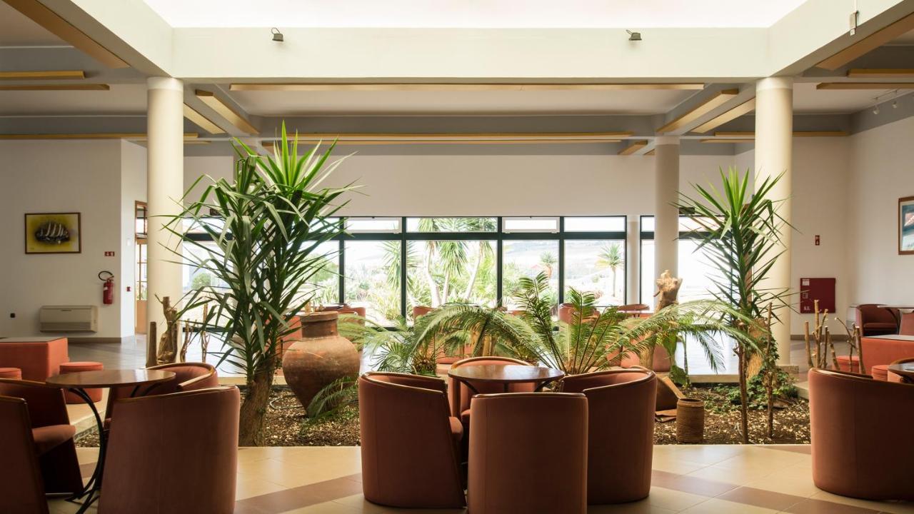 Hotel Santa Maria Вила до Порто Екстериор снимка