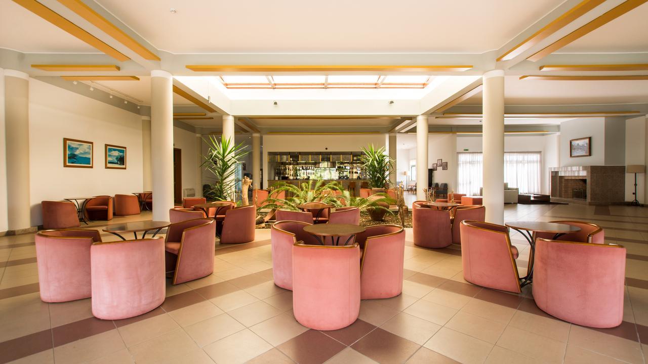 Hotel Santa Maria Вила до Порто Екстериор снимка